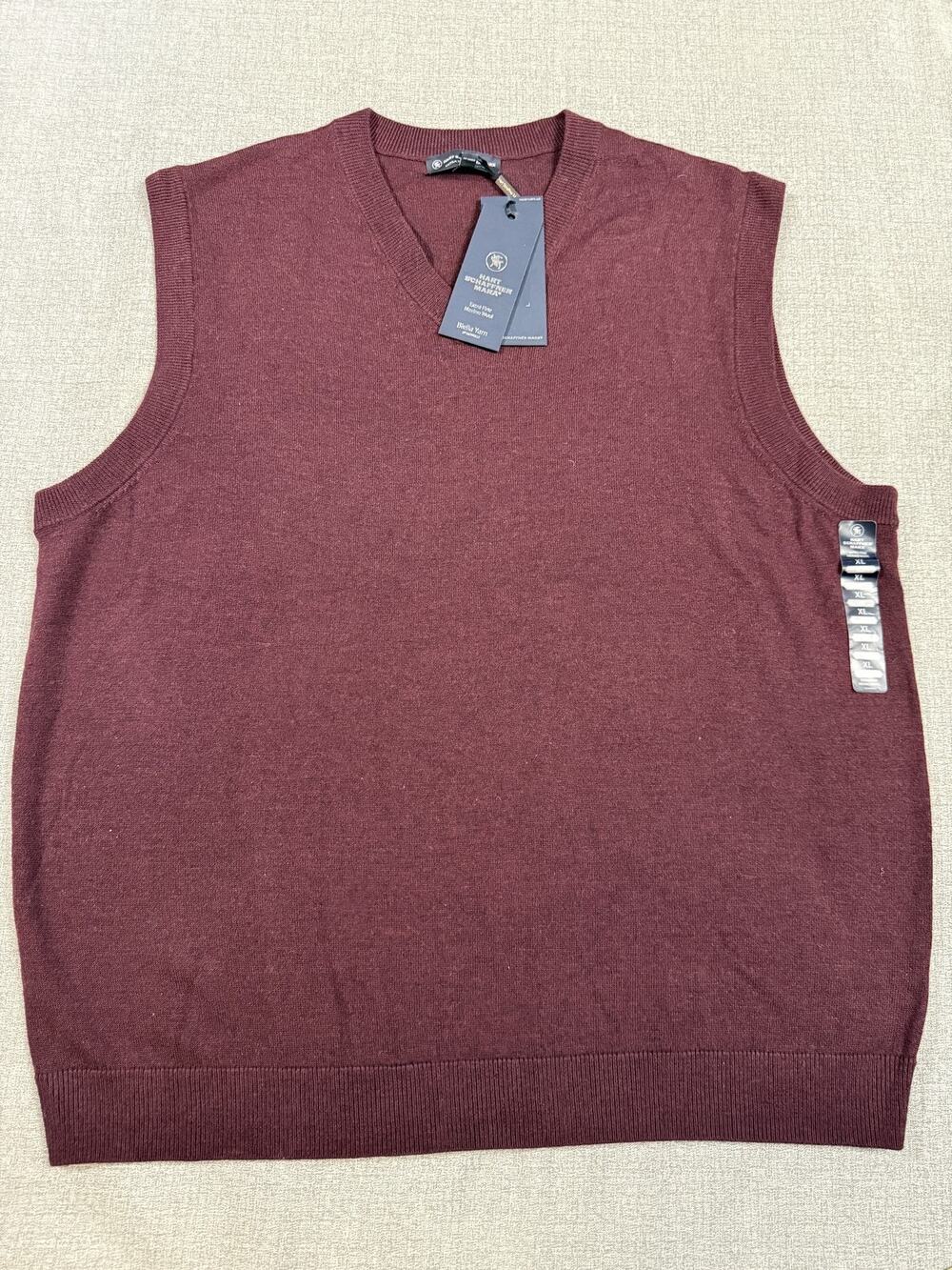 NWT Hart Schaffner Marx Mens XL Sweater Vest Burgundy V-Neck Merino Wool
